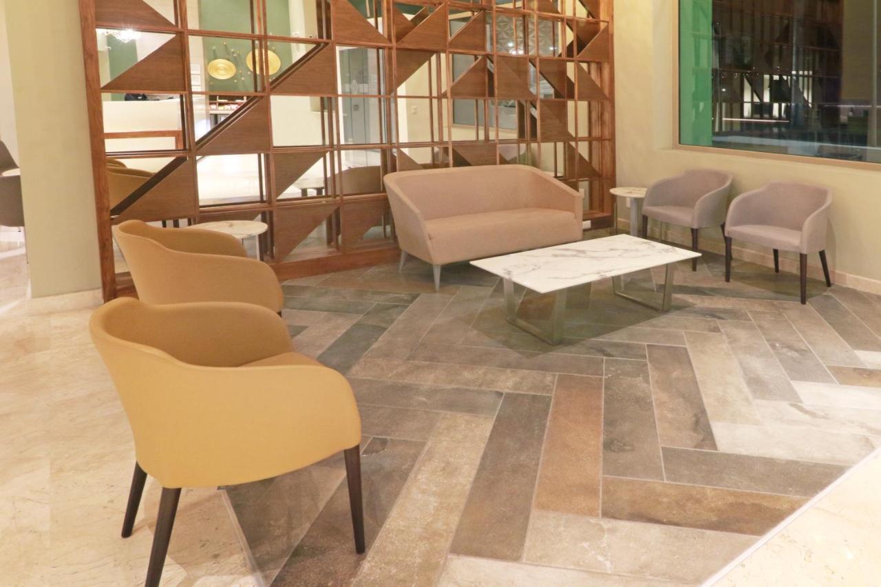 Wyndham Garden Monterrey Valle Real Eksteriør bilde
