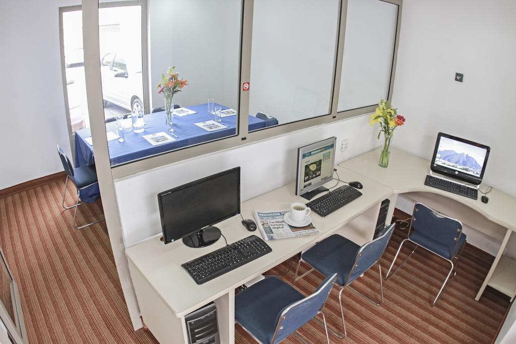 Wyndham Garden Monterrey Valle Real Business bilde